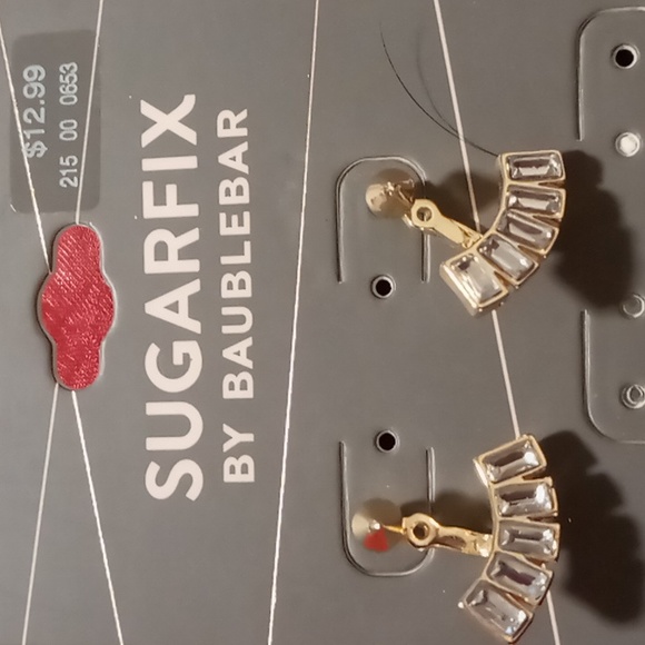 Sugar fix front to back earrings gold tone with crystals - Picture 5 of 8